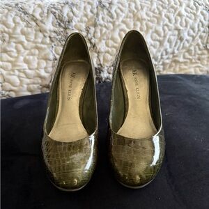 Anne Klein Olive Green Croc-Embossed Heels